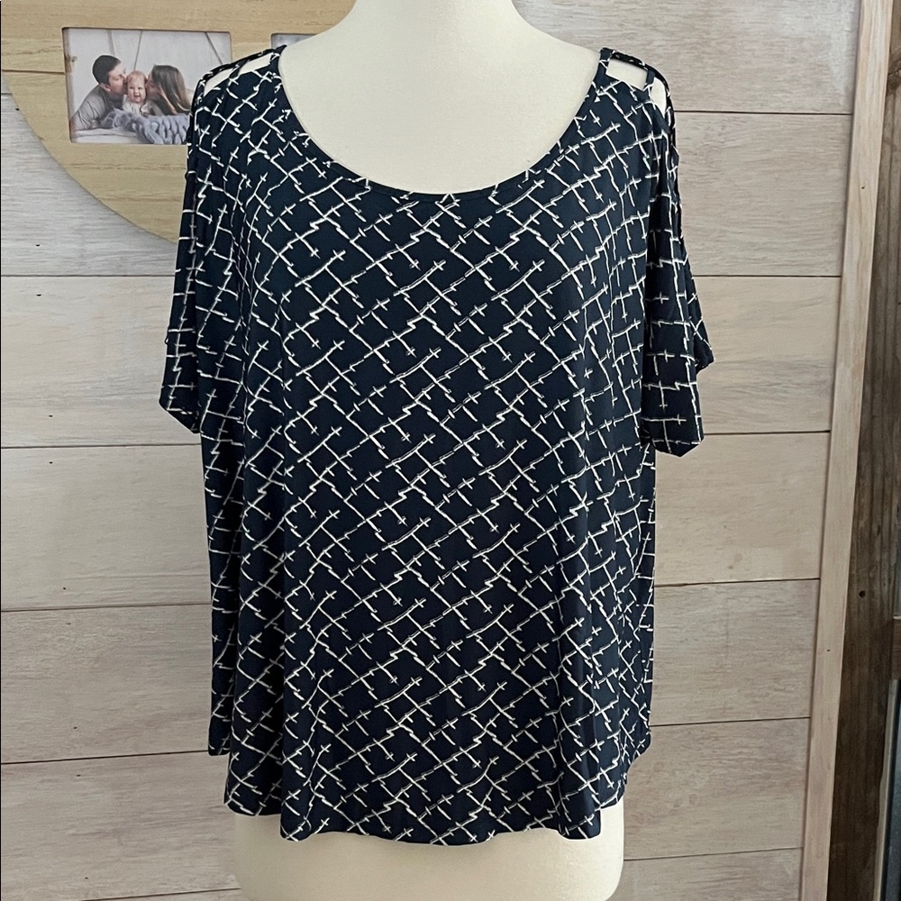 Cato Navy and White Geometric Blouse XL